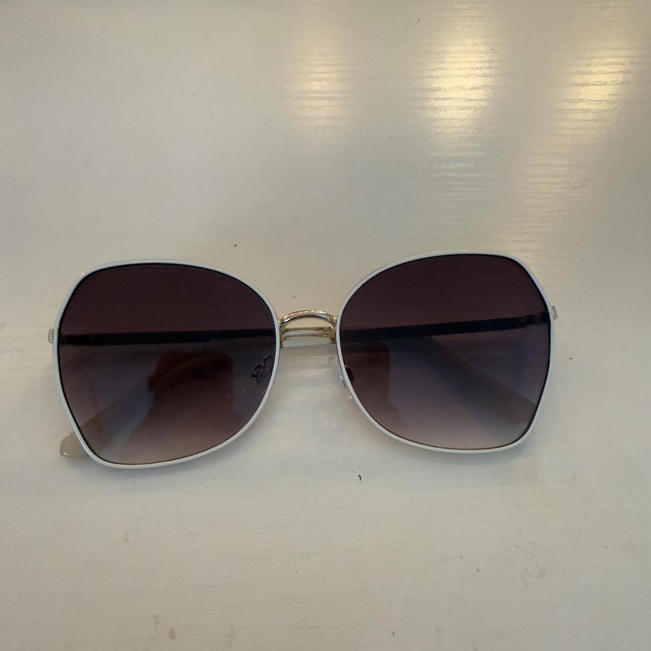 item listed by clairejones24