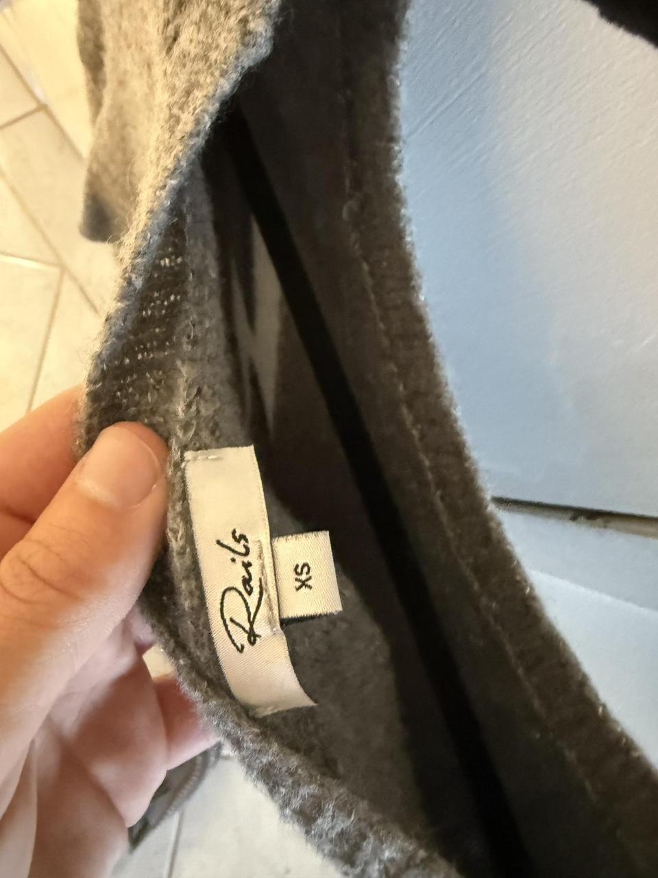 Rails Women's Sweater - Grey - S – Grey and white… - image 3