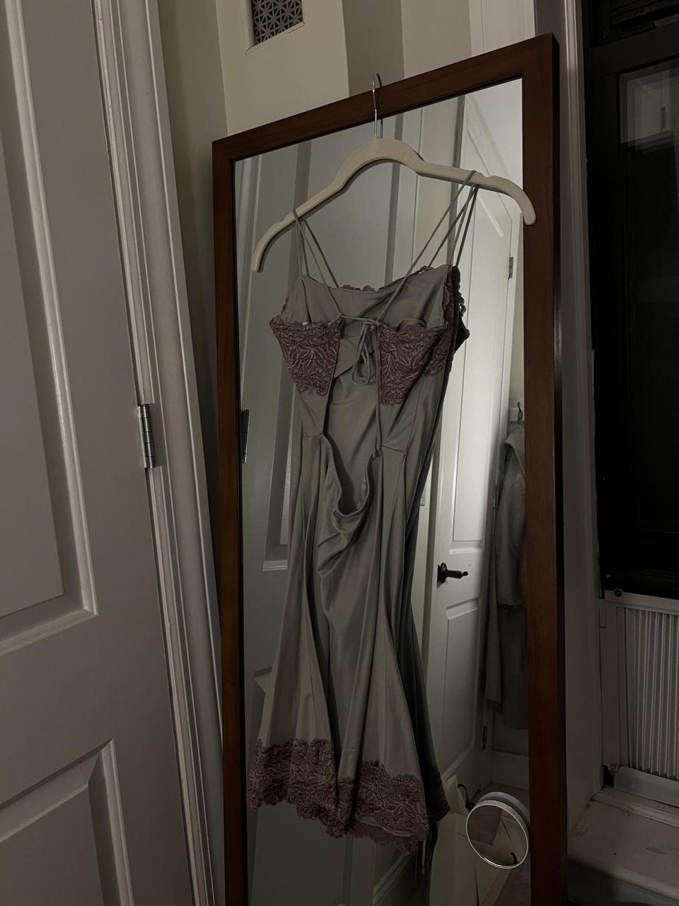 Djerf Avenue Women's Grey Dress (2)