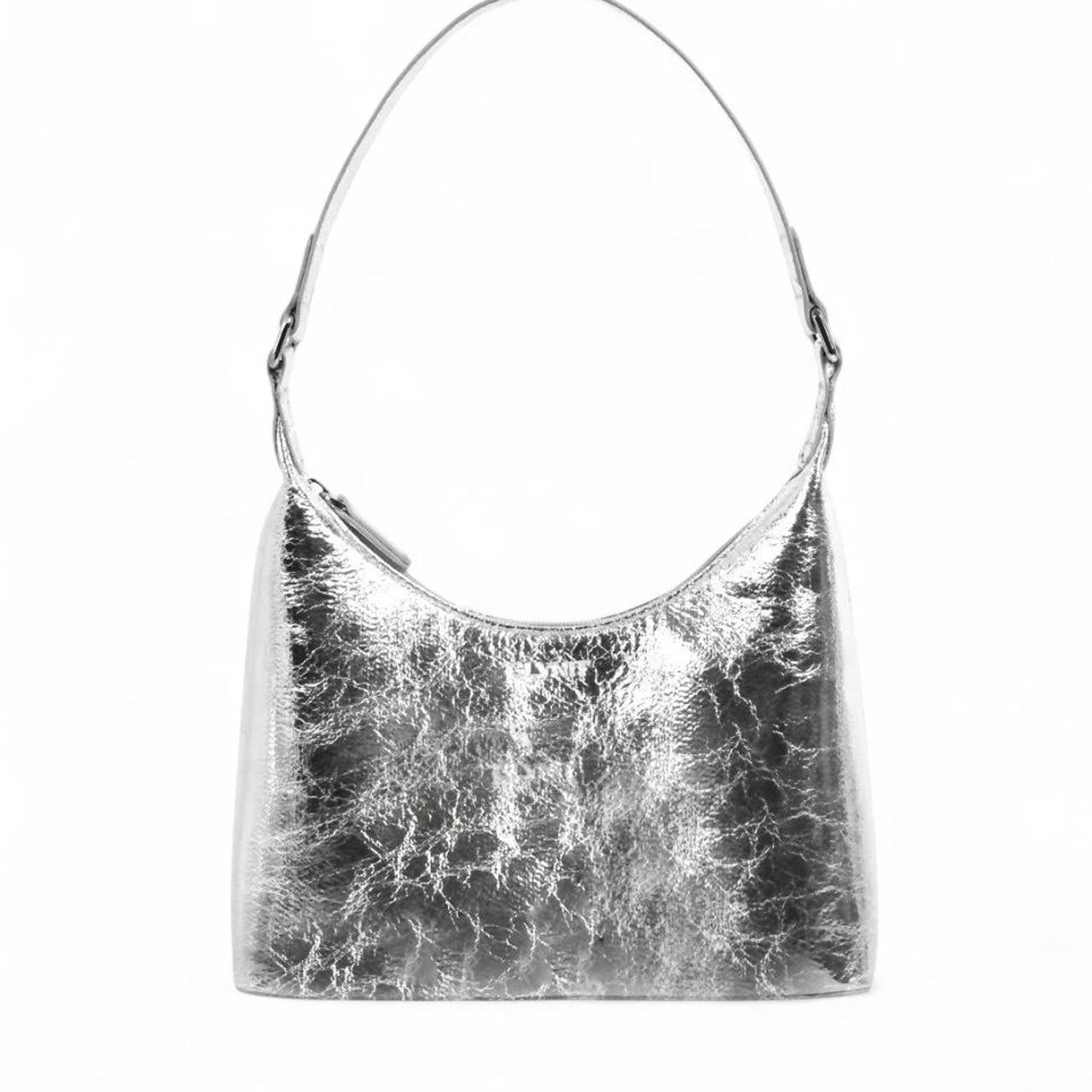 item listed by aariqahj
