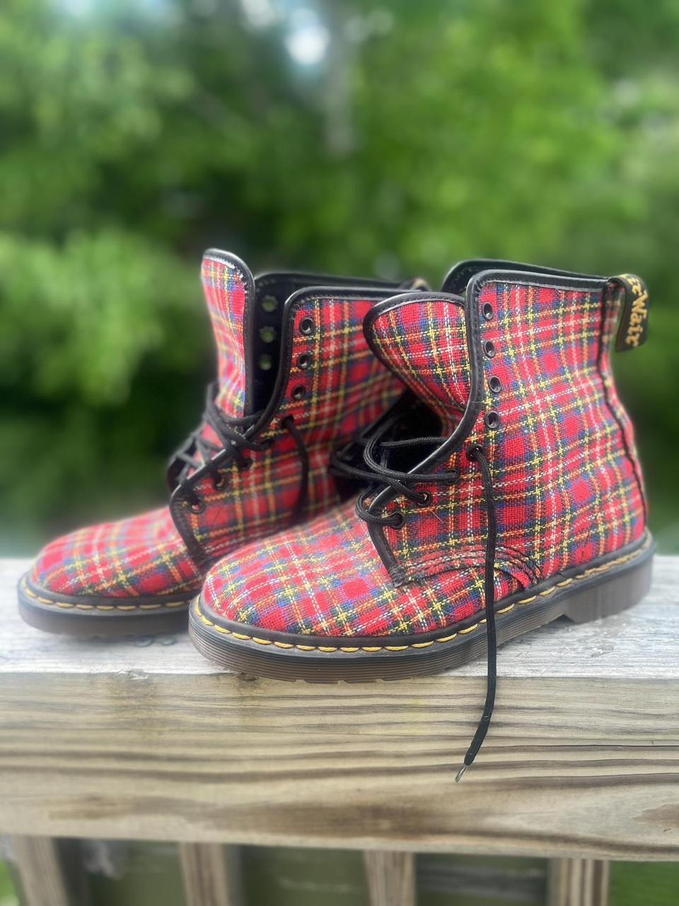 Vintage Plaid Dr Marten order Red