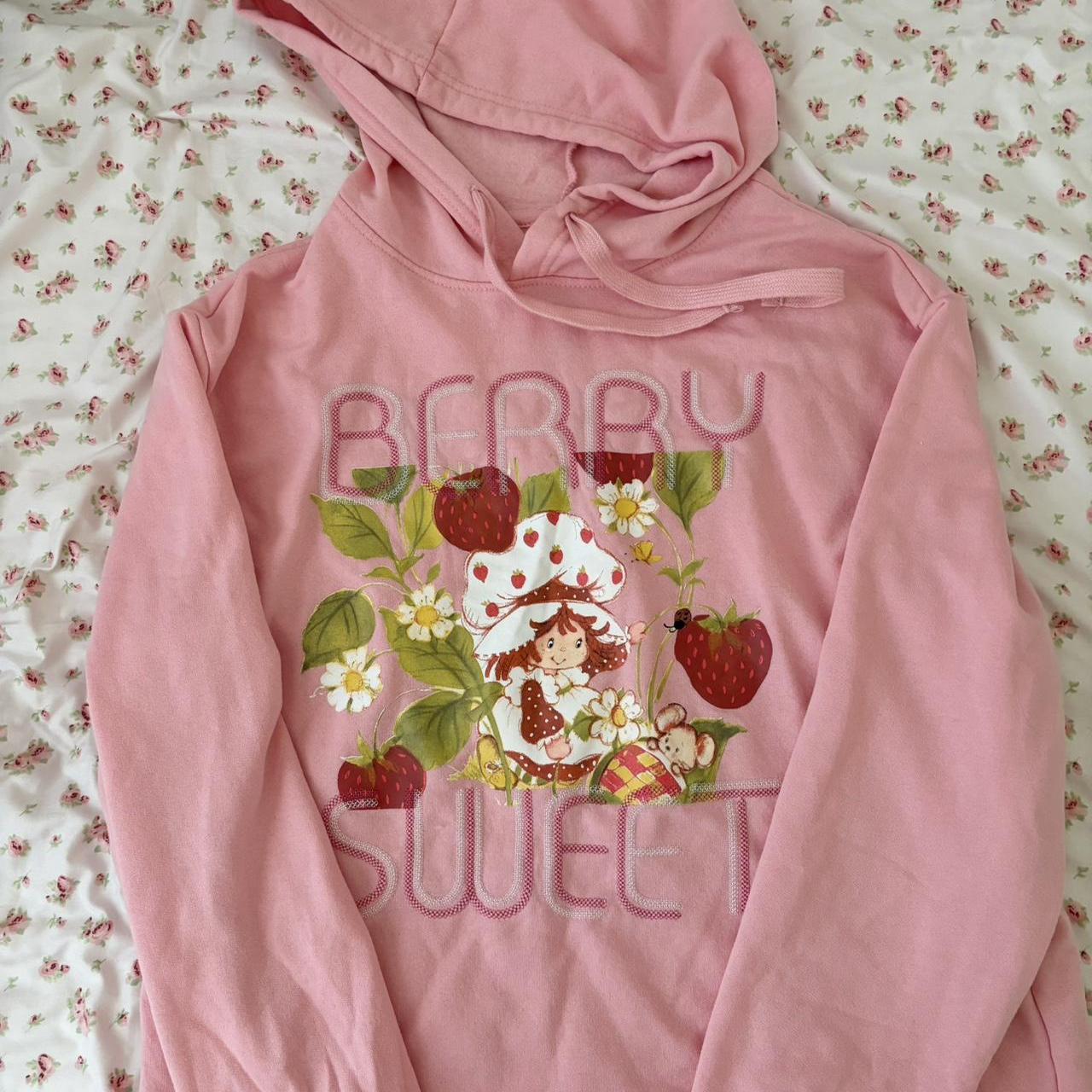 item listed by strawbrrry