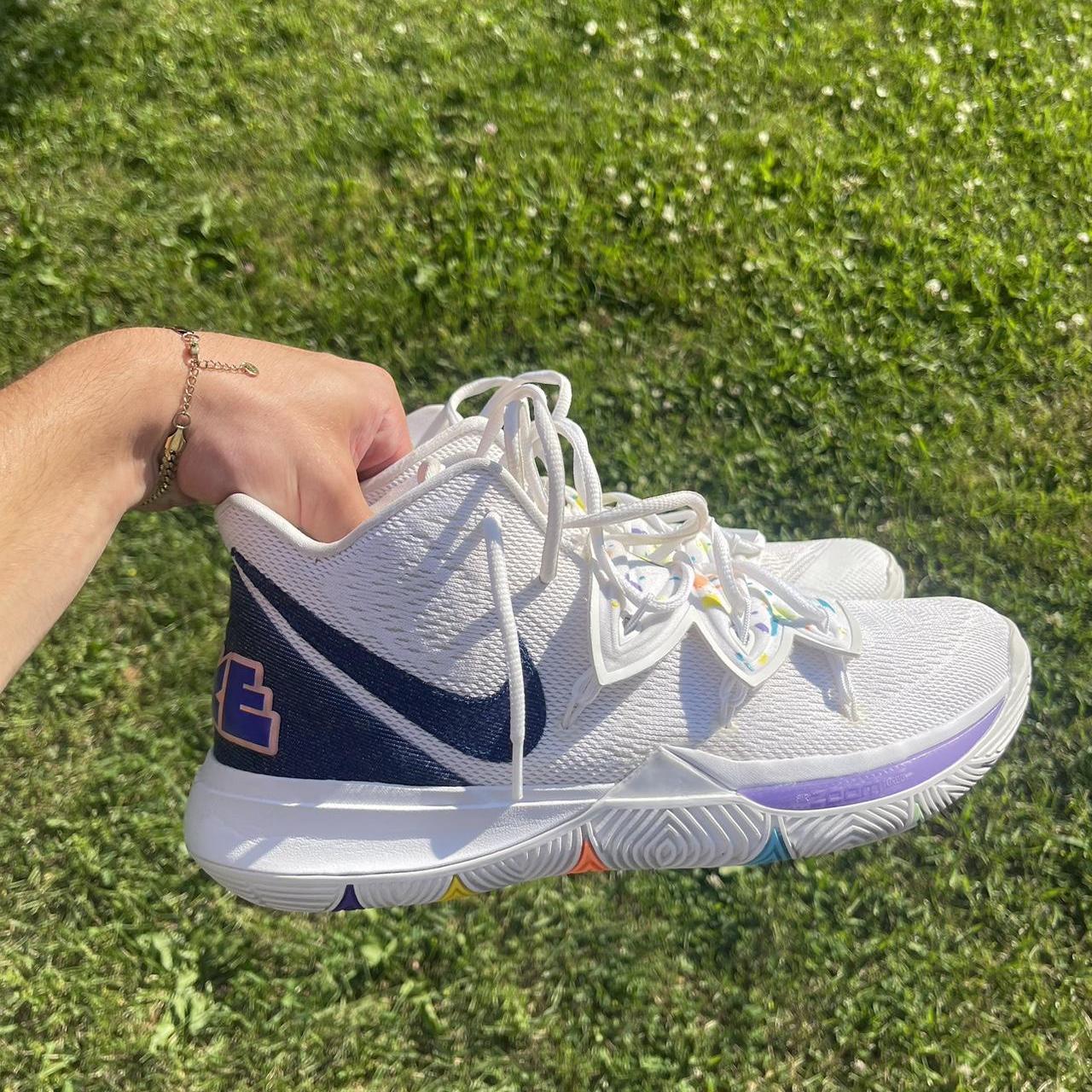 kyrie 5 have a nike day