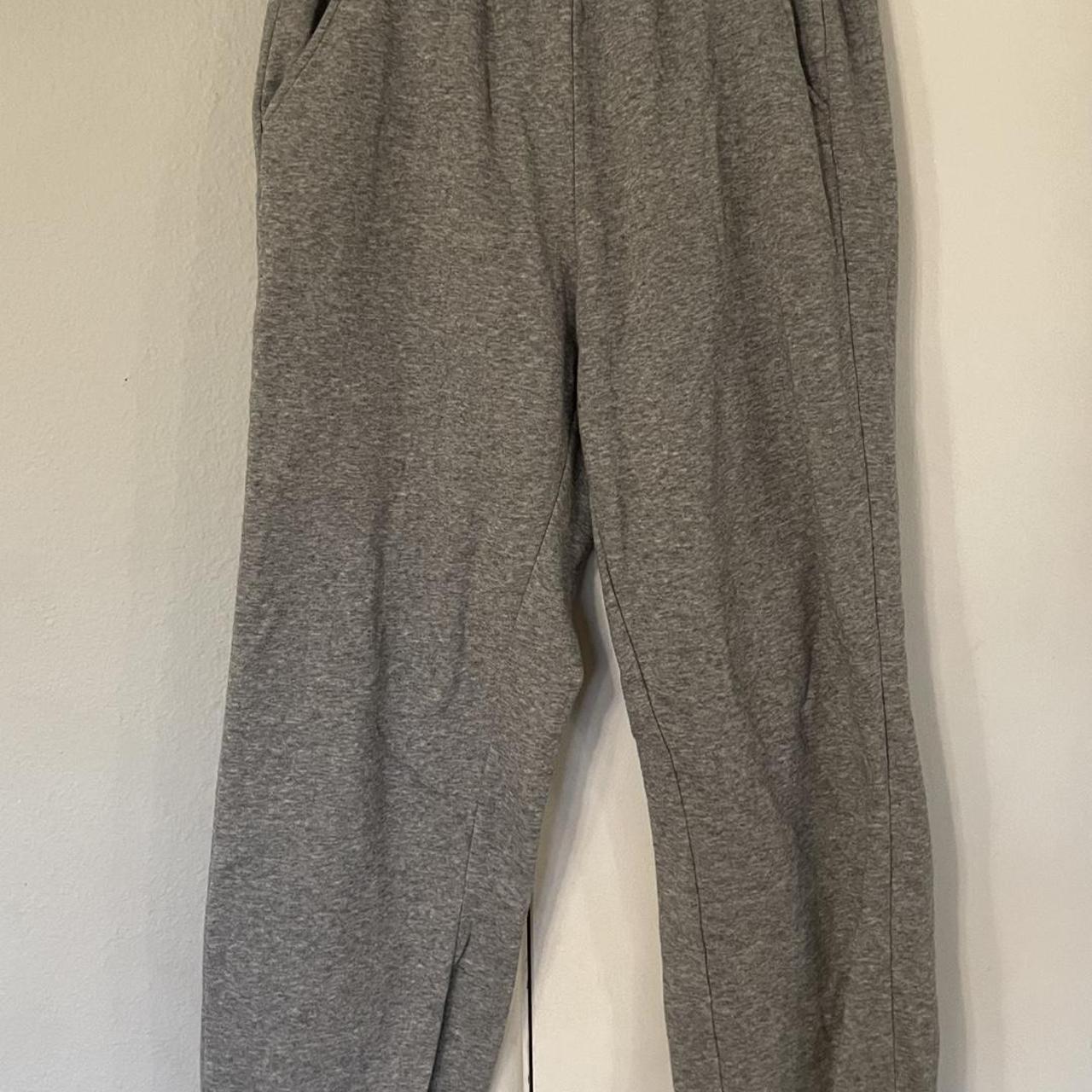 item listed by elleriecelery