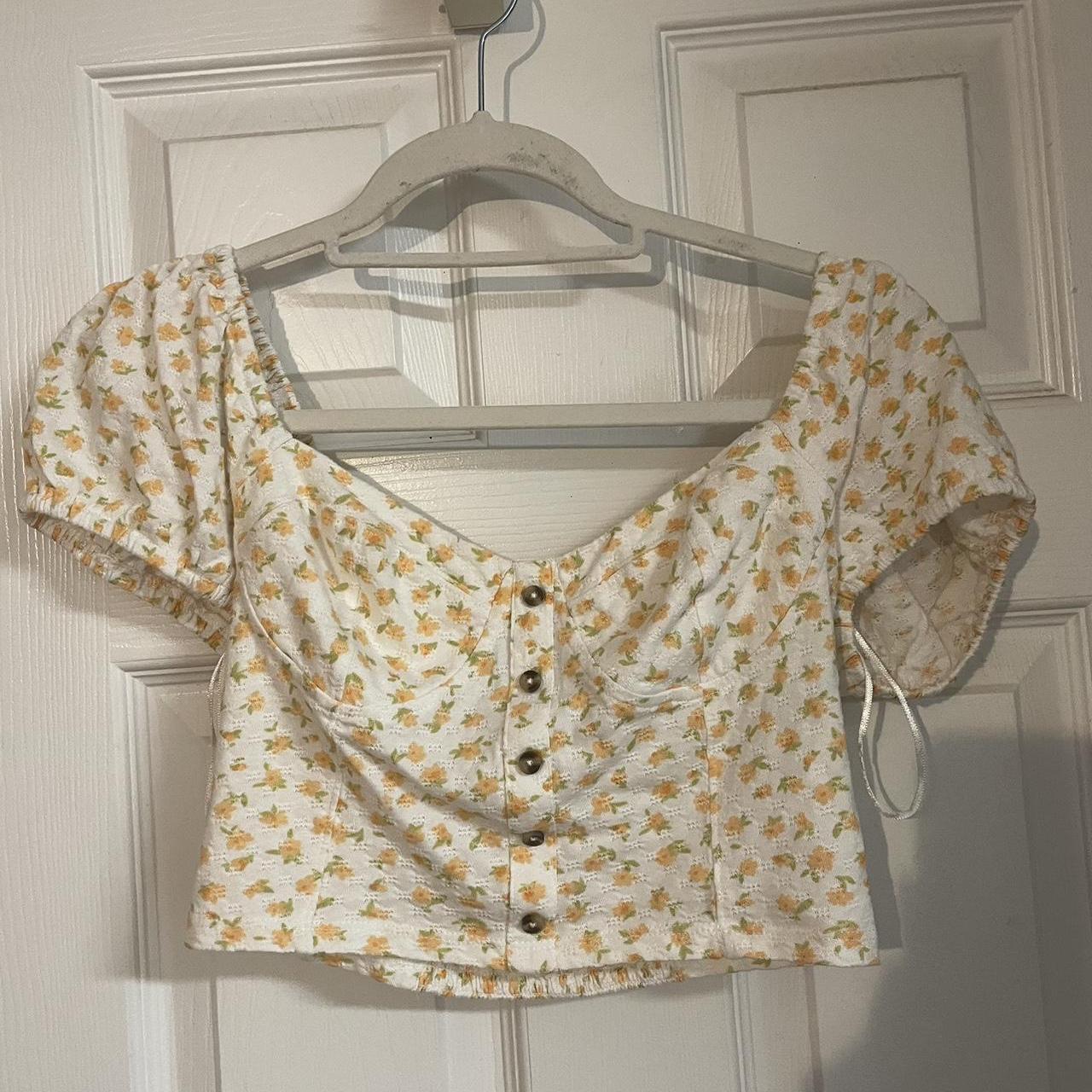 item listed by emily_48