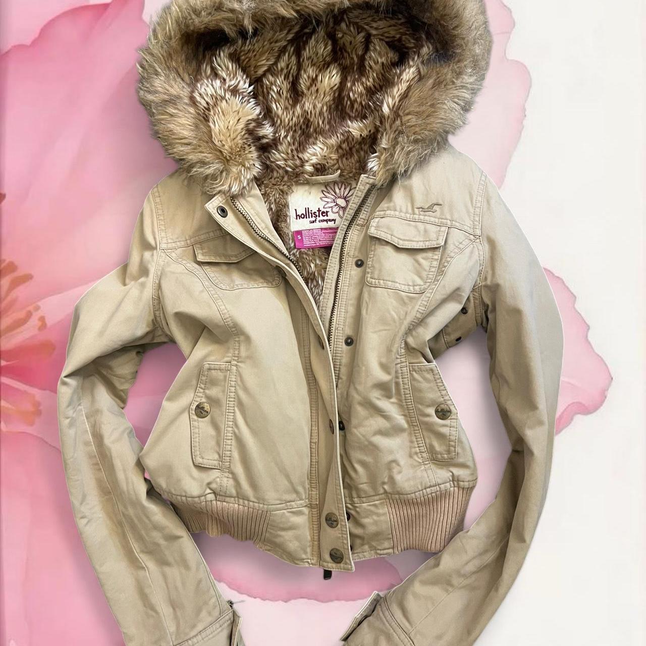 Y2k fur-jacket - Depop