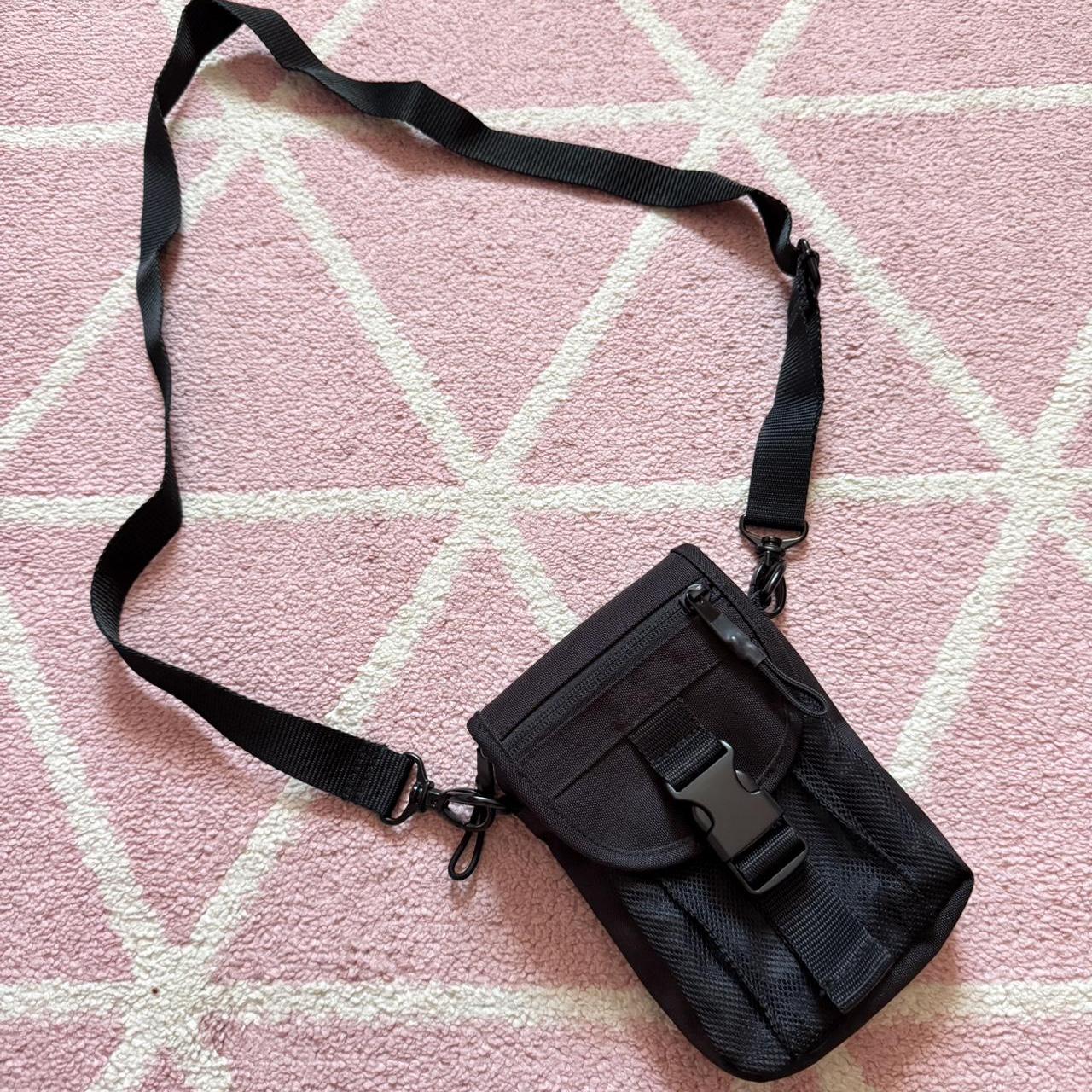 item listed by valeaguilar17