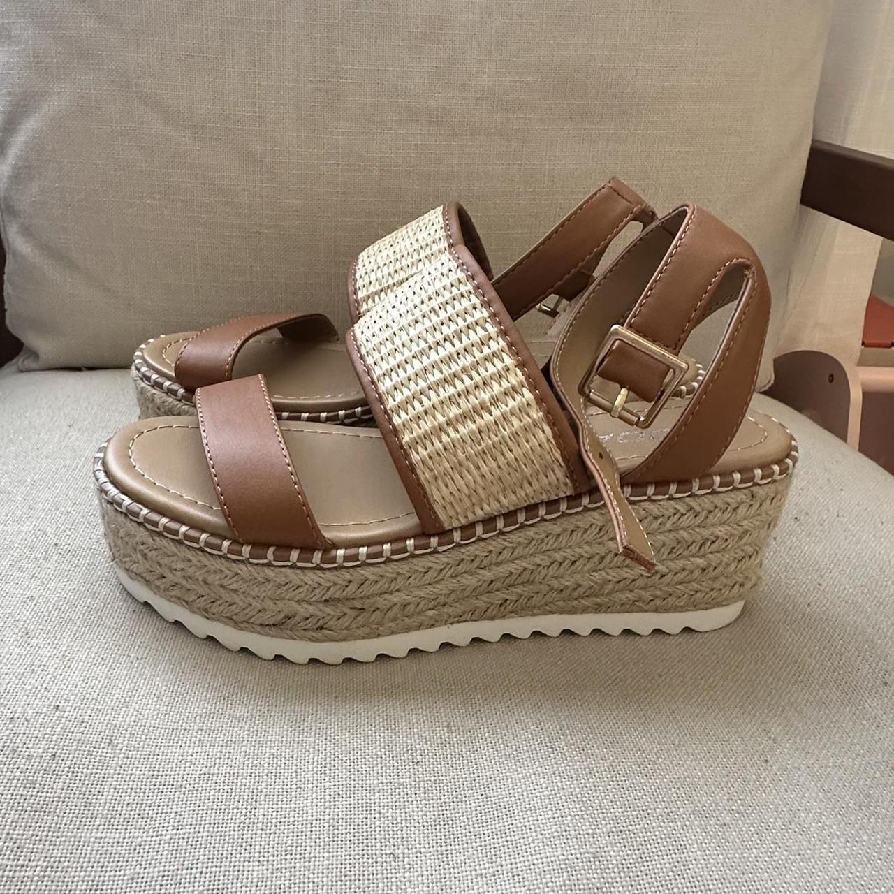 item listed by bexley_blu