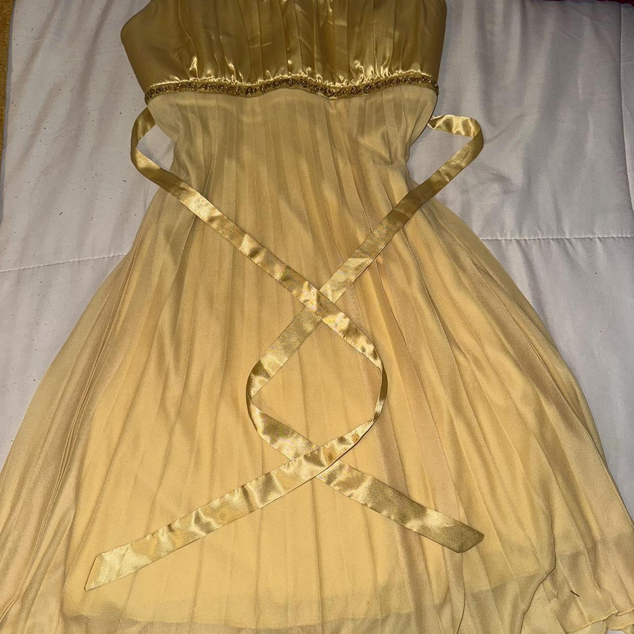 SABRINA CARPENTER YELLOW BIRTHDAY DRESS LOOK ALIKE.... - Depop