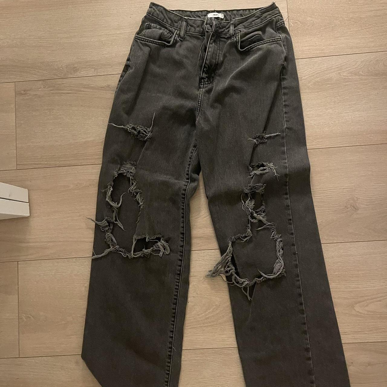 Forever 21 black ripped baggy jeans