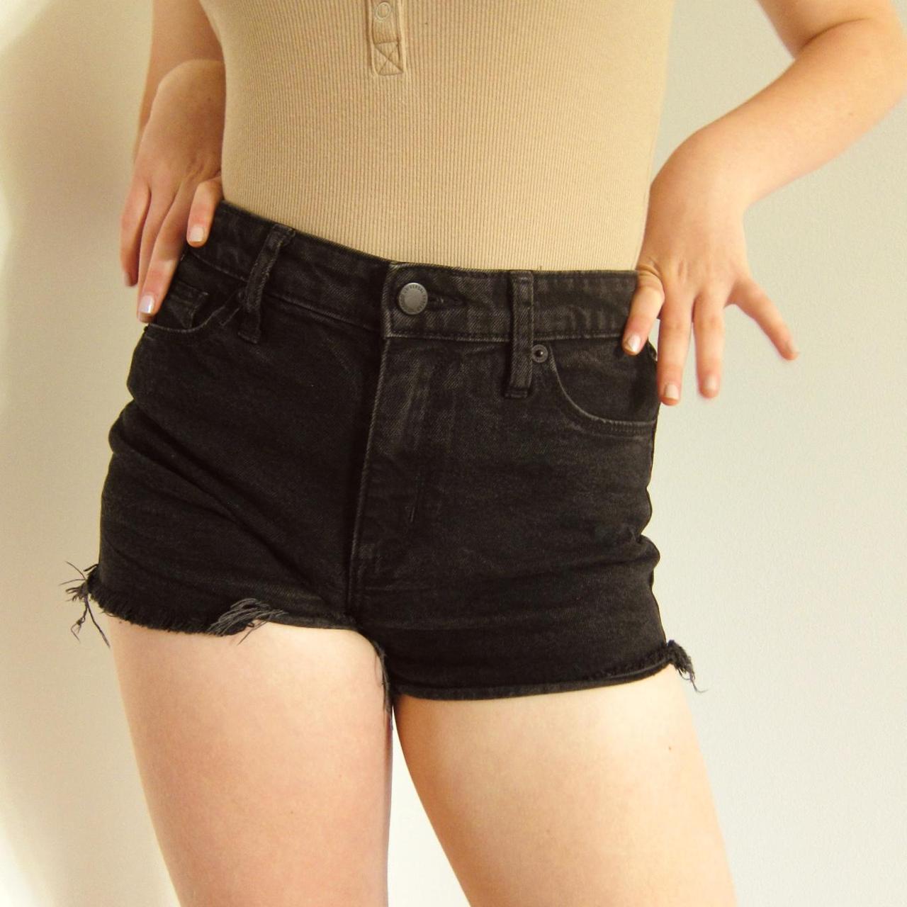 Universal Thread™️ “High Rise Shortie” black