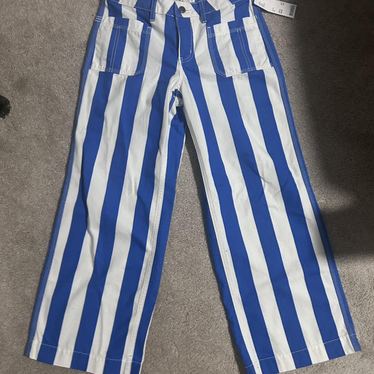 item listed by cool_mom_vintage