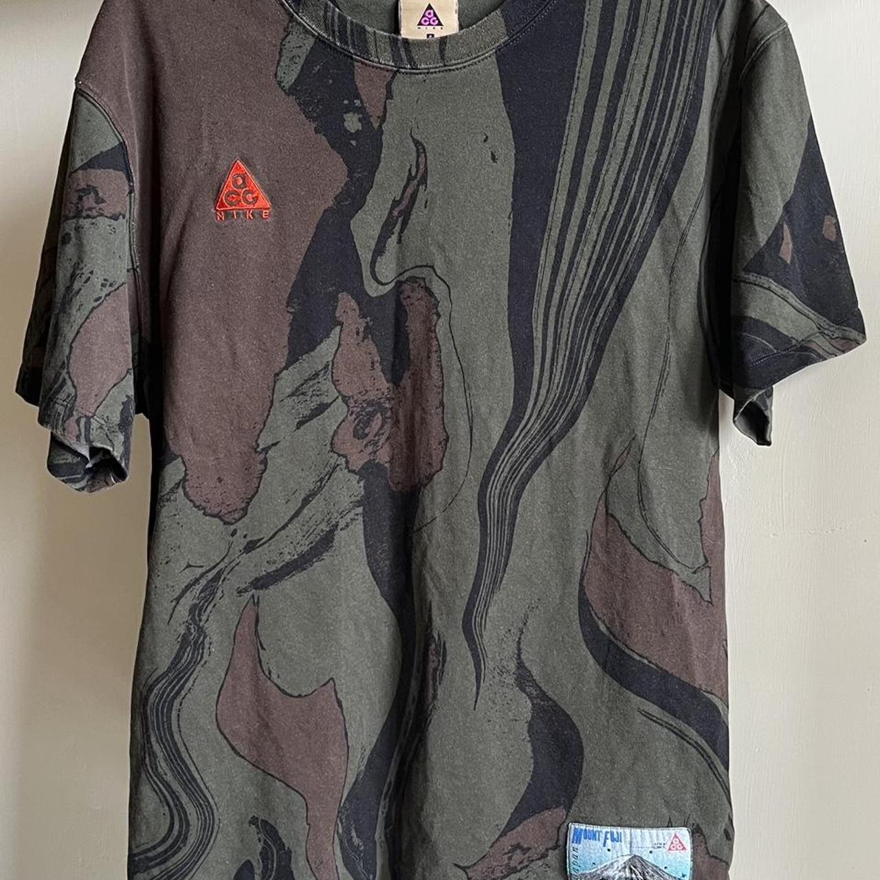 NIKE ACG SOPH Mt.FUJI ダウンジャケット ピンク　Lサイズ NIKE ACG SOPH Mt.FUJI ダウンジャケット ピンク Lサイズ