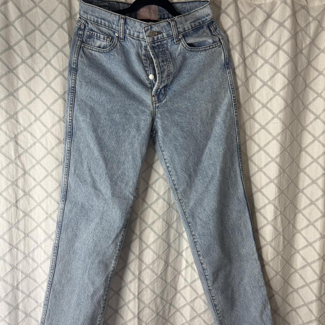 item listed by aaaalaina