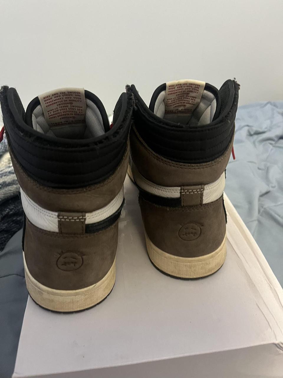 Travis scott Jordan 1 size 11 pretty worn send an offer - Depop