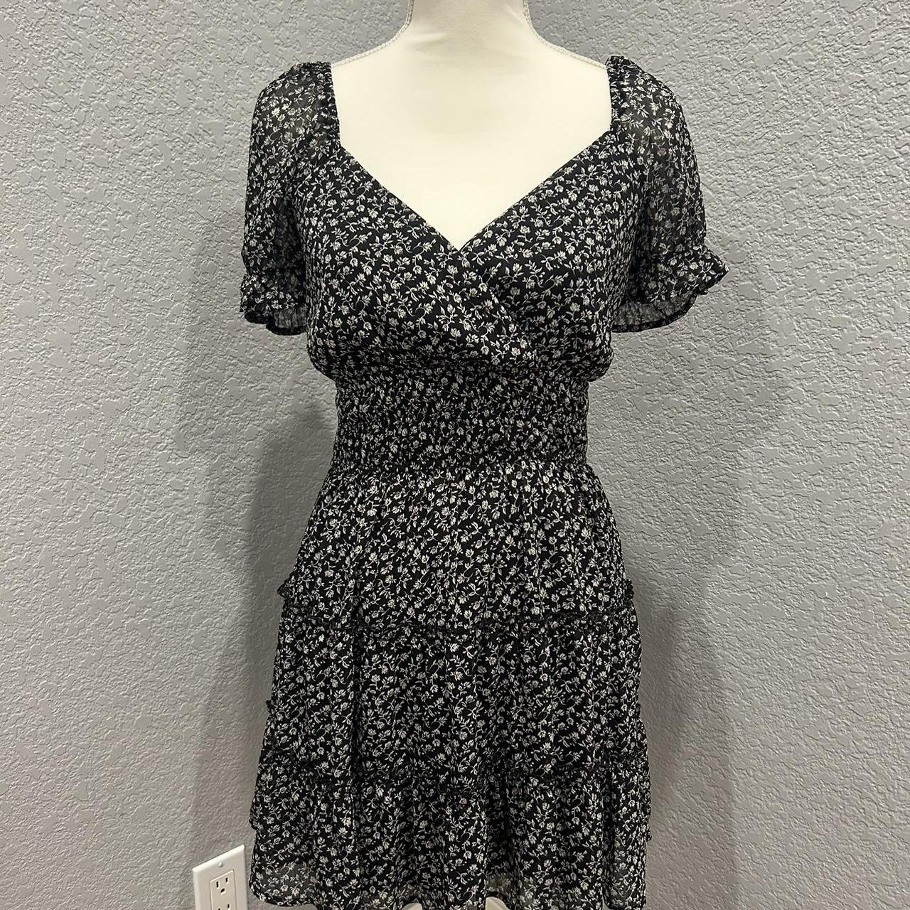 item listed by j3nnyhoooo