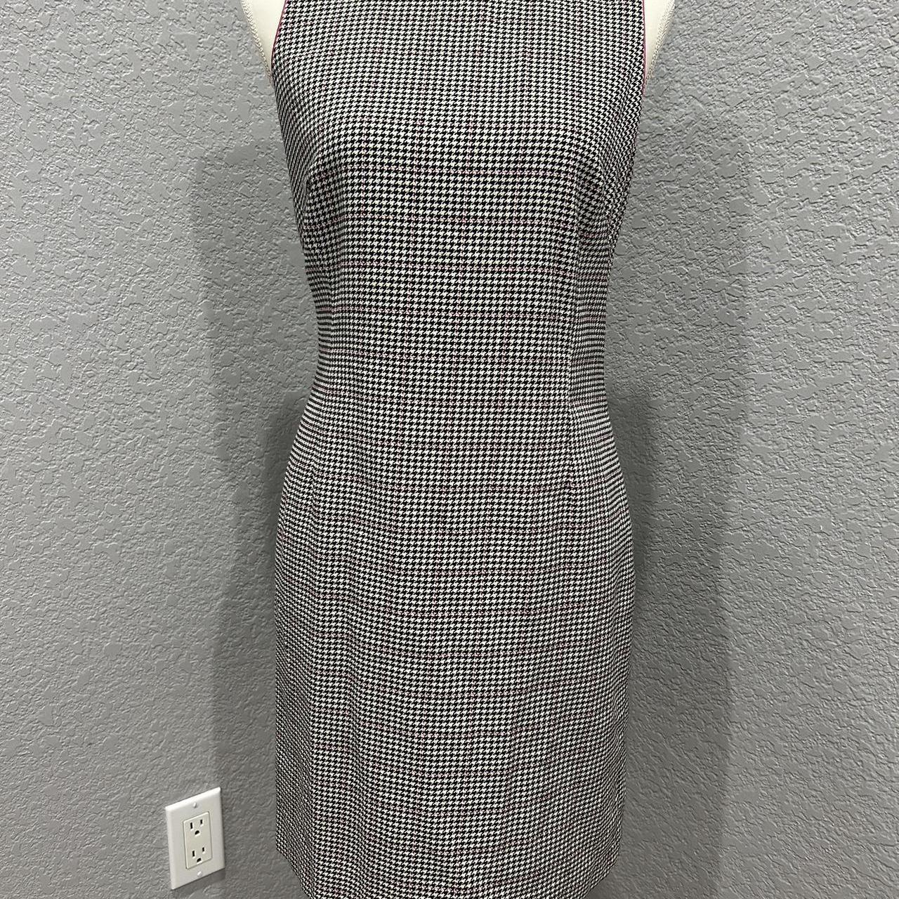 item listed by j3nnyhoooo