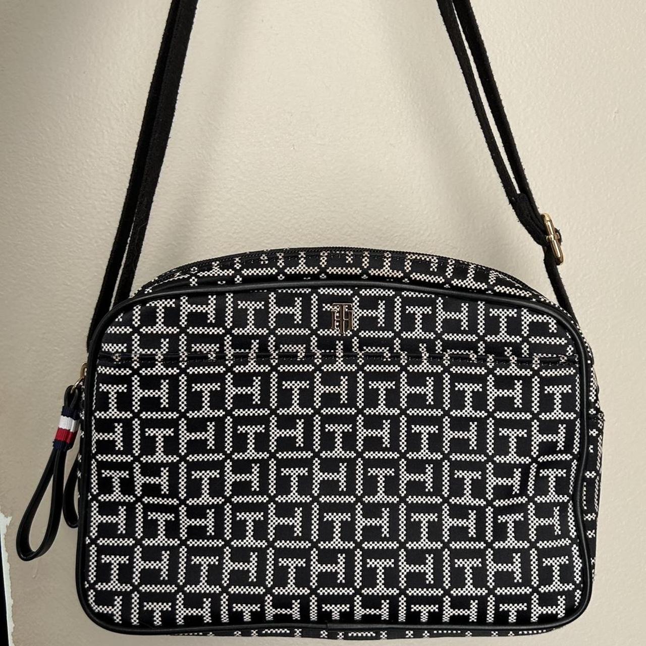 item listed by isarossi25