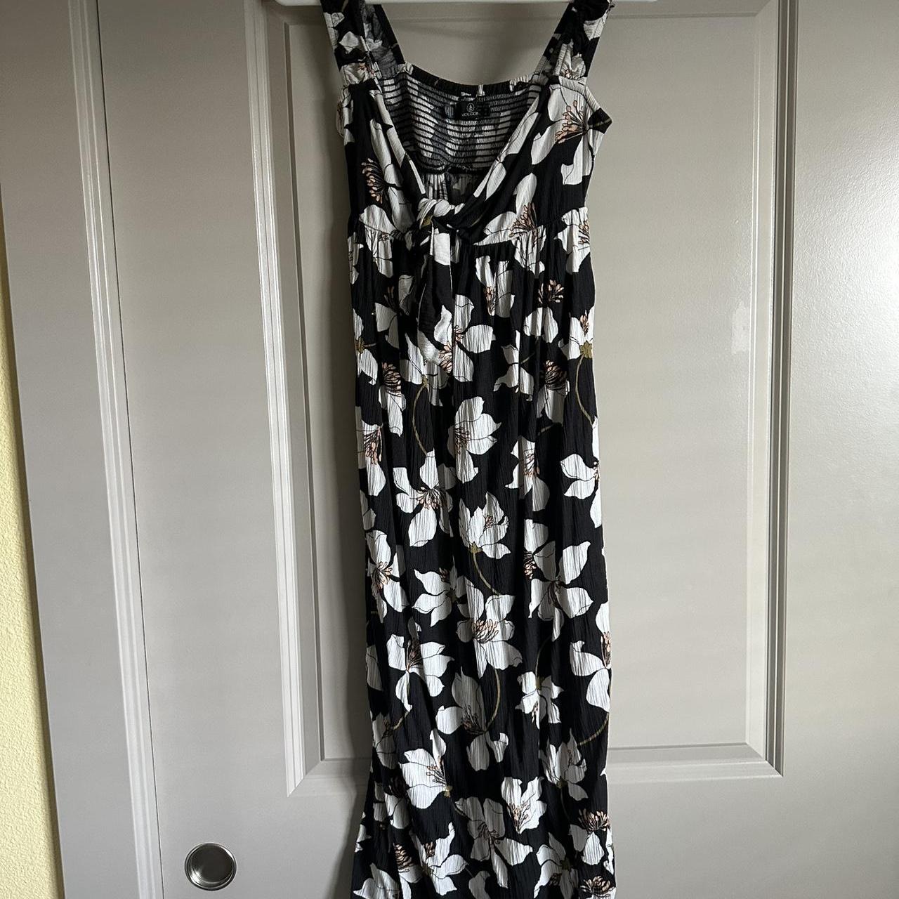 item listed by lindseyluvsclothes