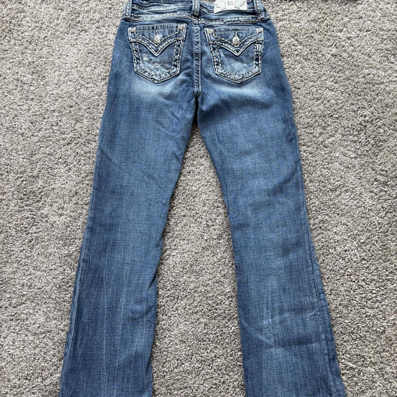 item listed by cyberprincesss