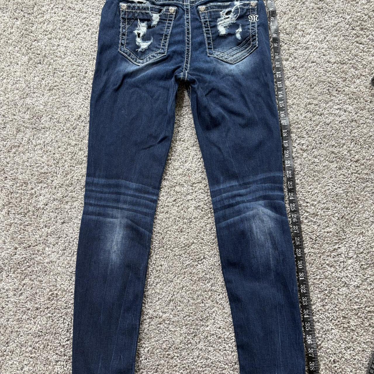 item listed by cyberprincesss
