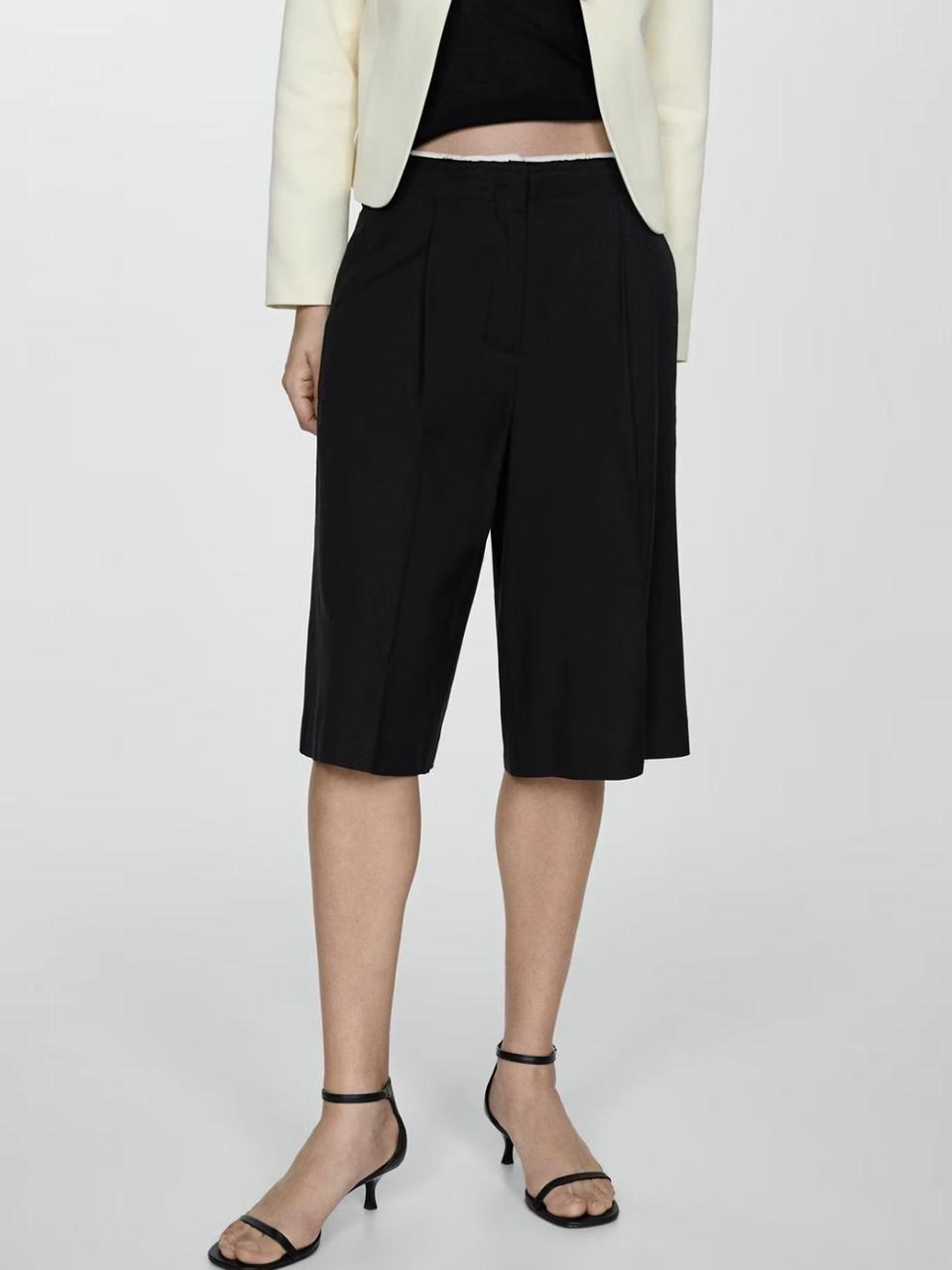 Mango Women's Shorts - Black - XS – Mango linen bermuda shorts Size xs Bought …