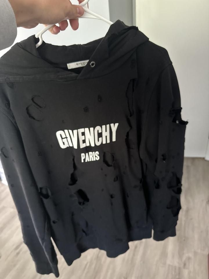 GIVENCHY HOODIE SIZE M FITS LIKE LARGE MESSAGE ME Depop