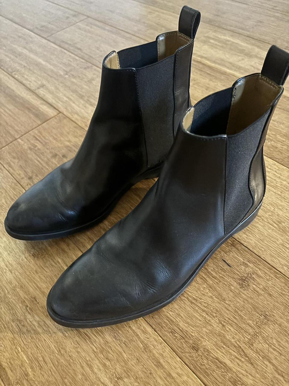 everlane Chelsea boots Depop