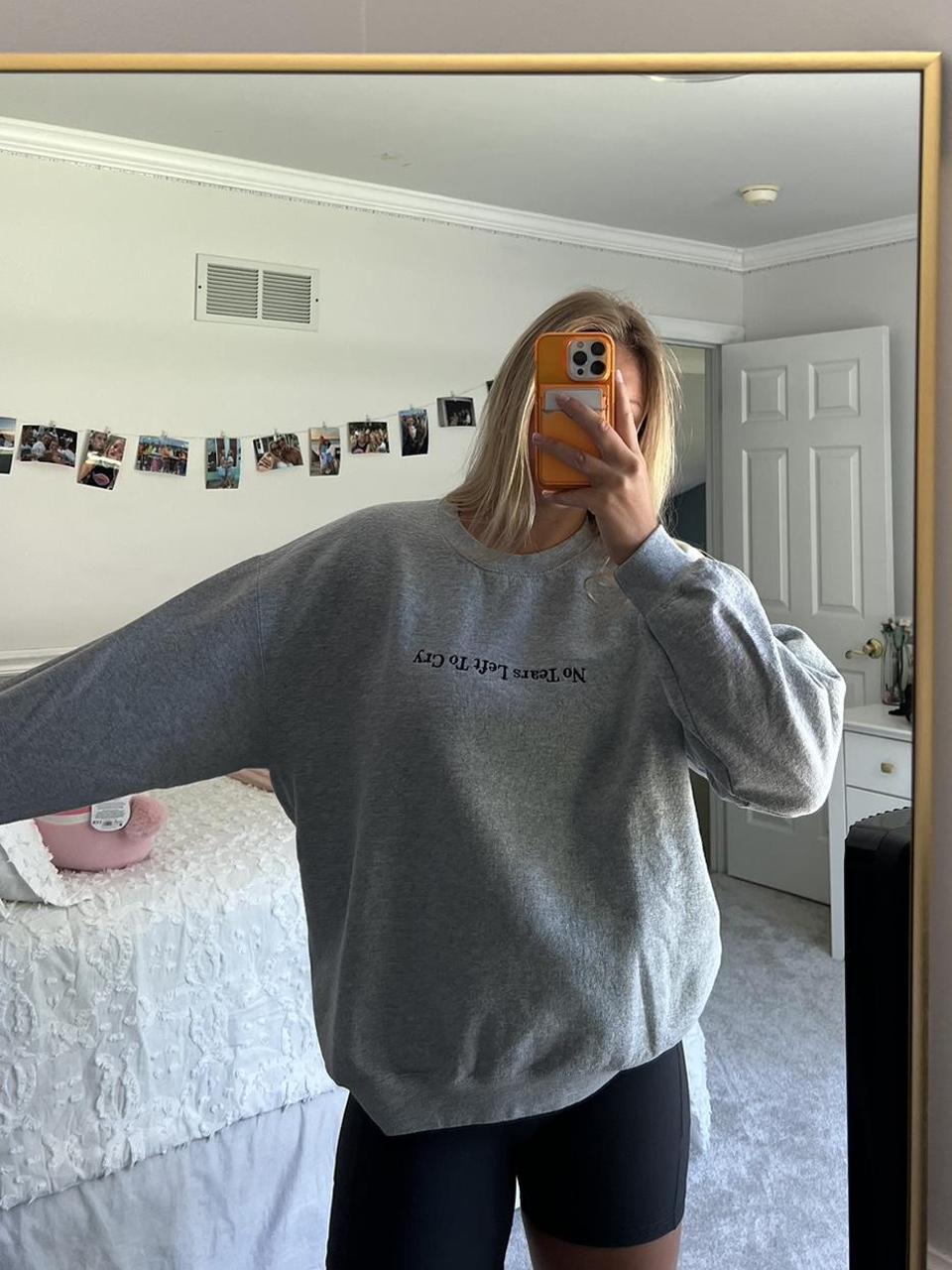 Ariana grande grey sweatshirt hotsell