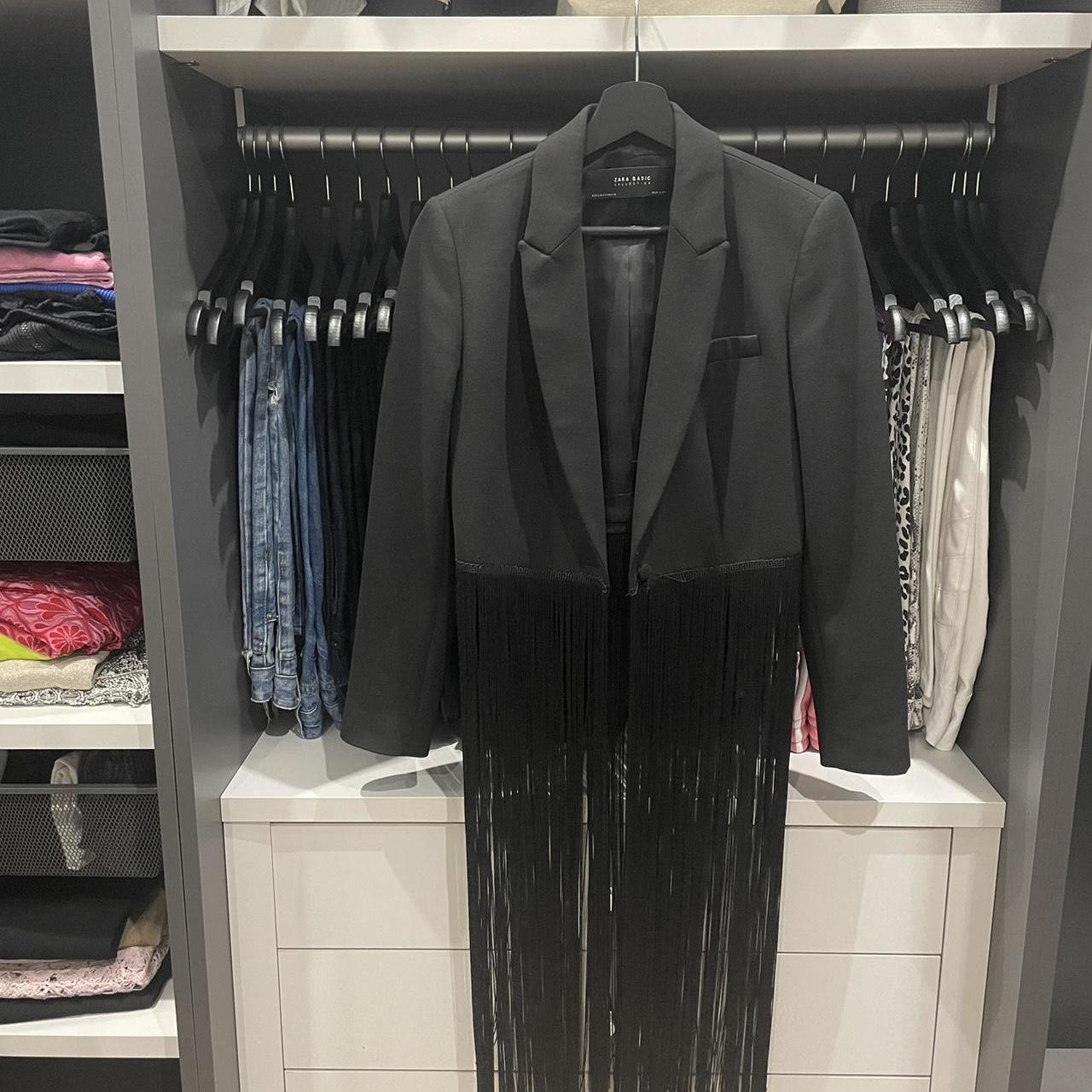 Giacca ZARA corta con frange lunghe … una Depop