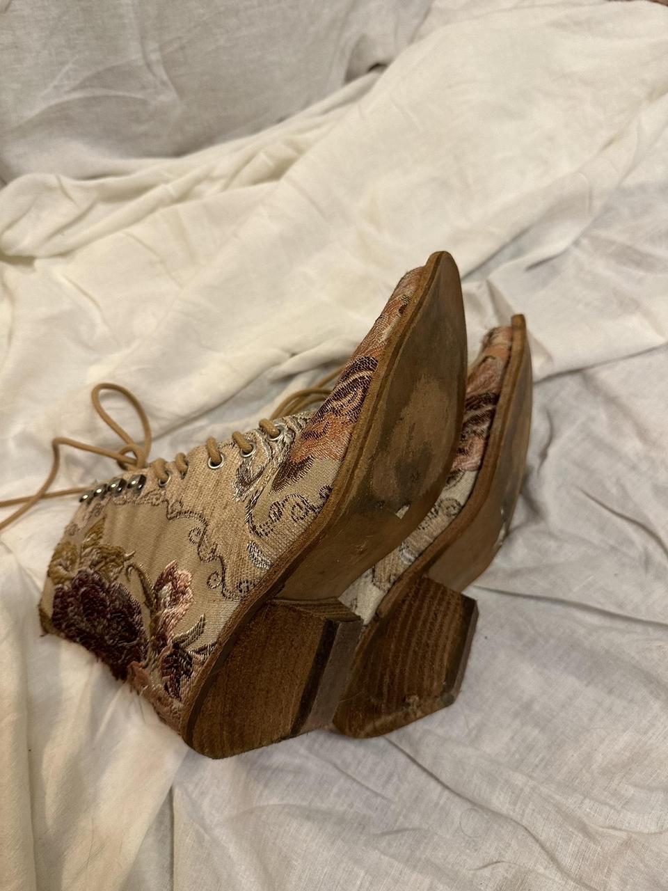 Jeffrey Campbell Elmcroft Floral Tapestry Ankle. Depop