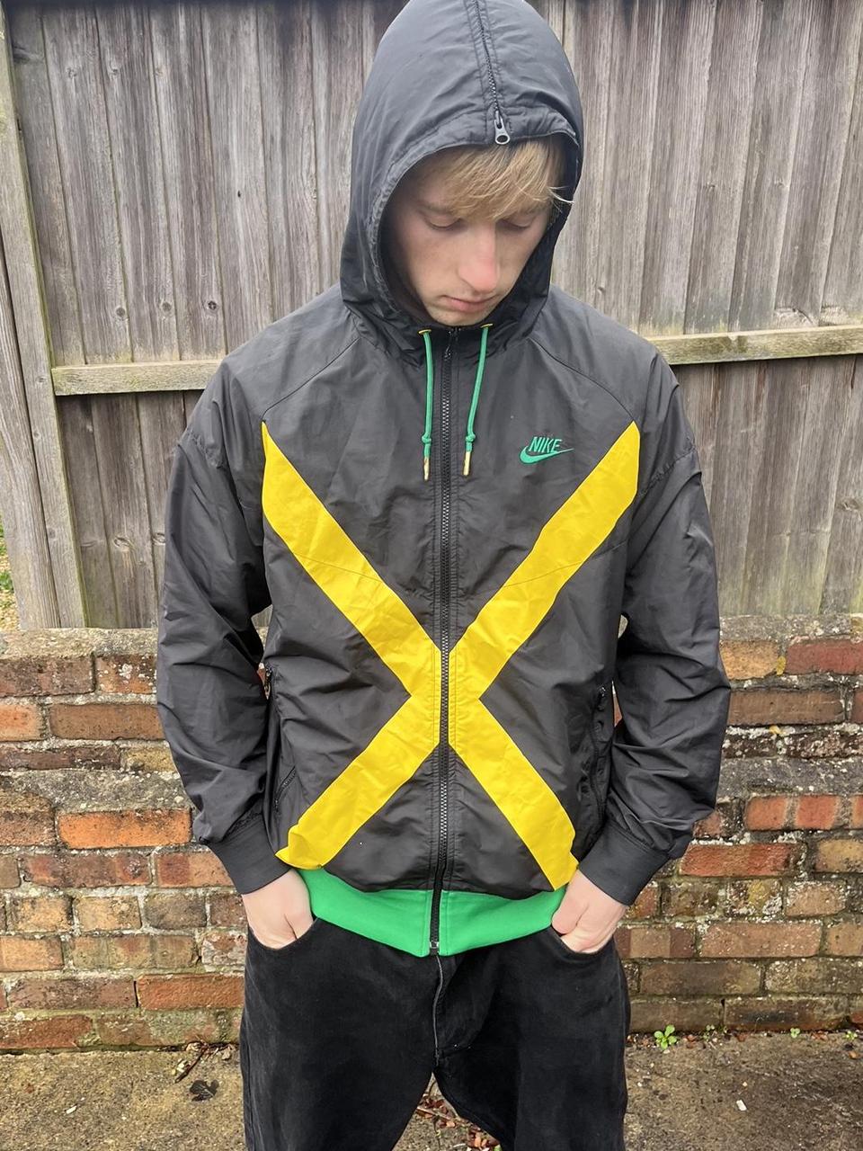 Nike windbreaker green and black online