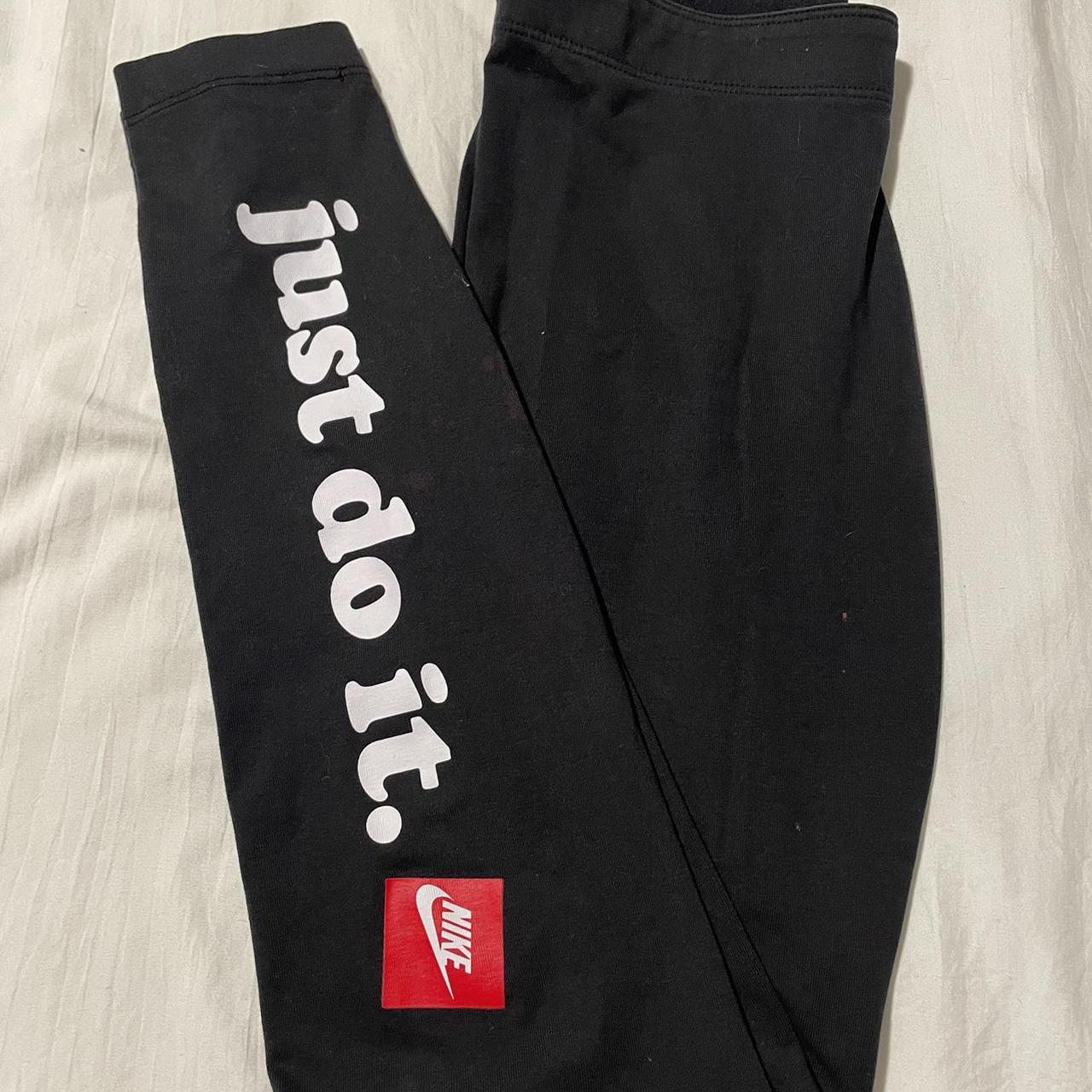 item listed by ponkysaurus