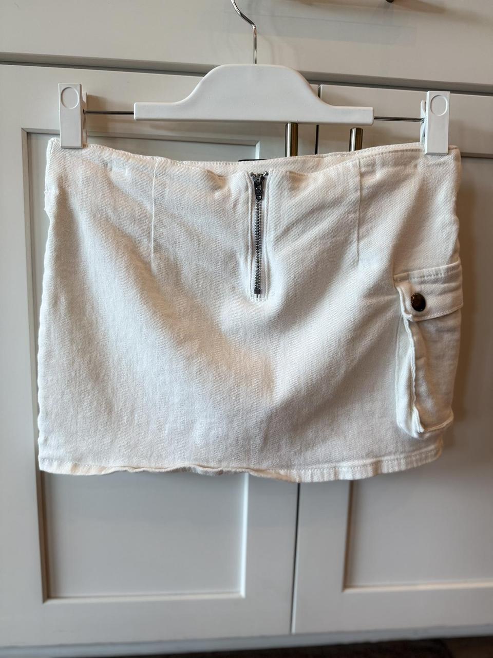 Edikted Women's Skirt - White - M – Edikted white… - image 4