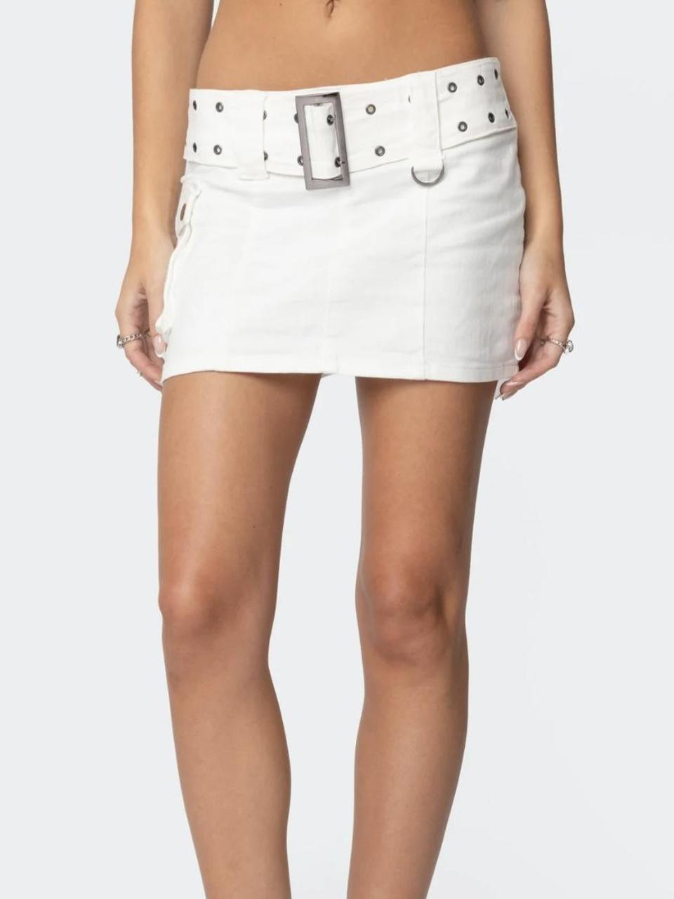 Edikted Women's Skirt - White - M – Edikted white… - image 1