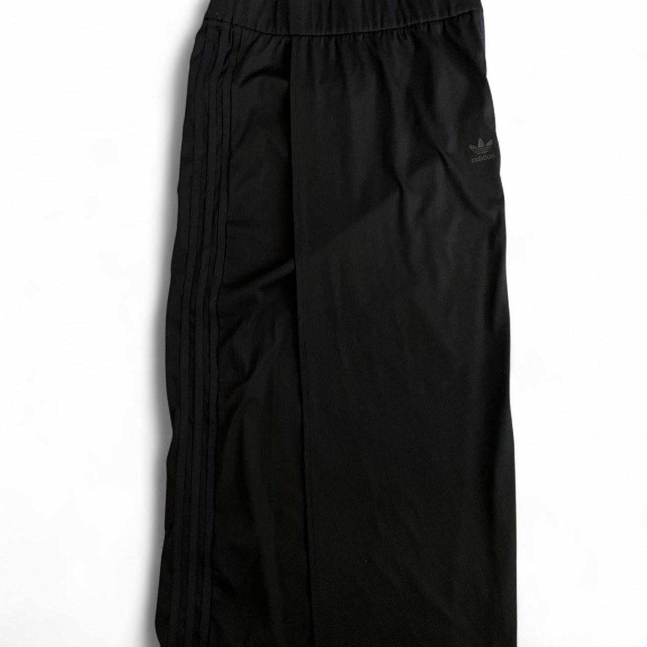 item listed by bellaolivierii