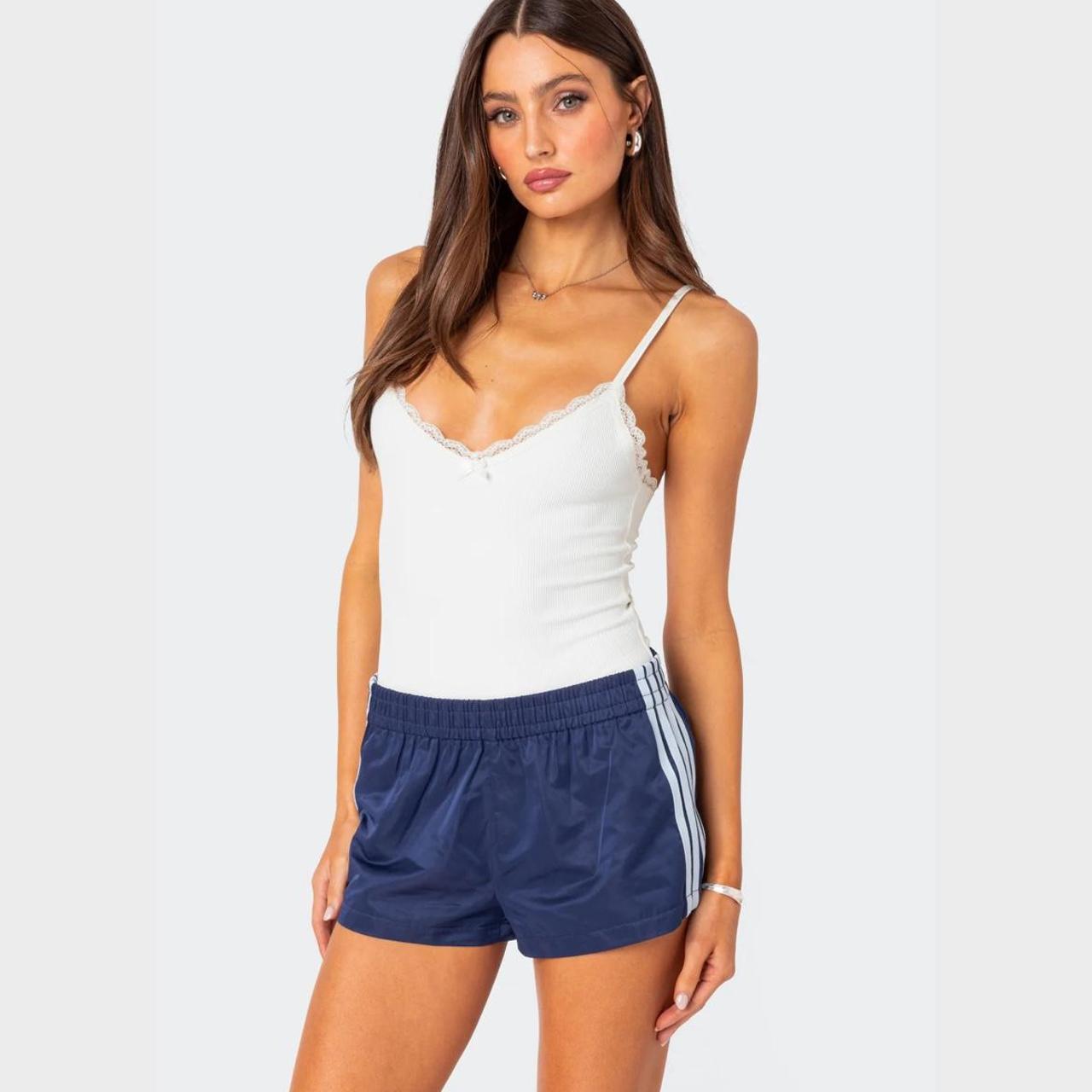 item listed by bellaolivierii
