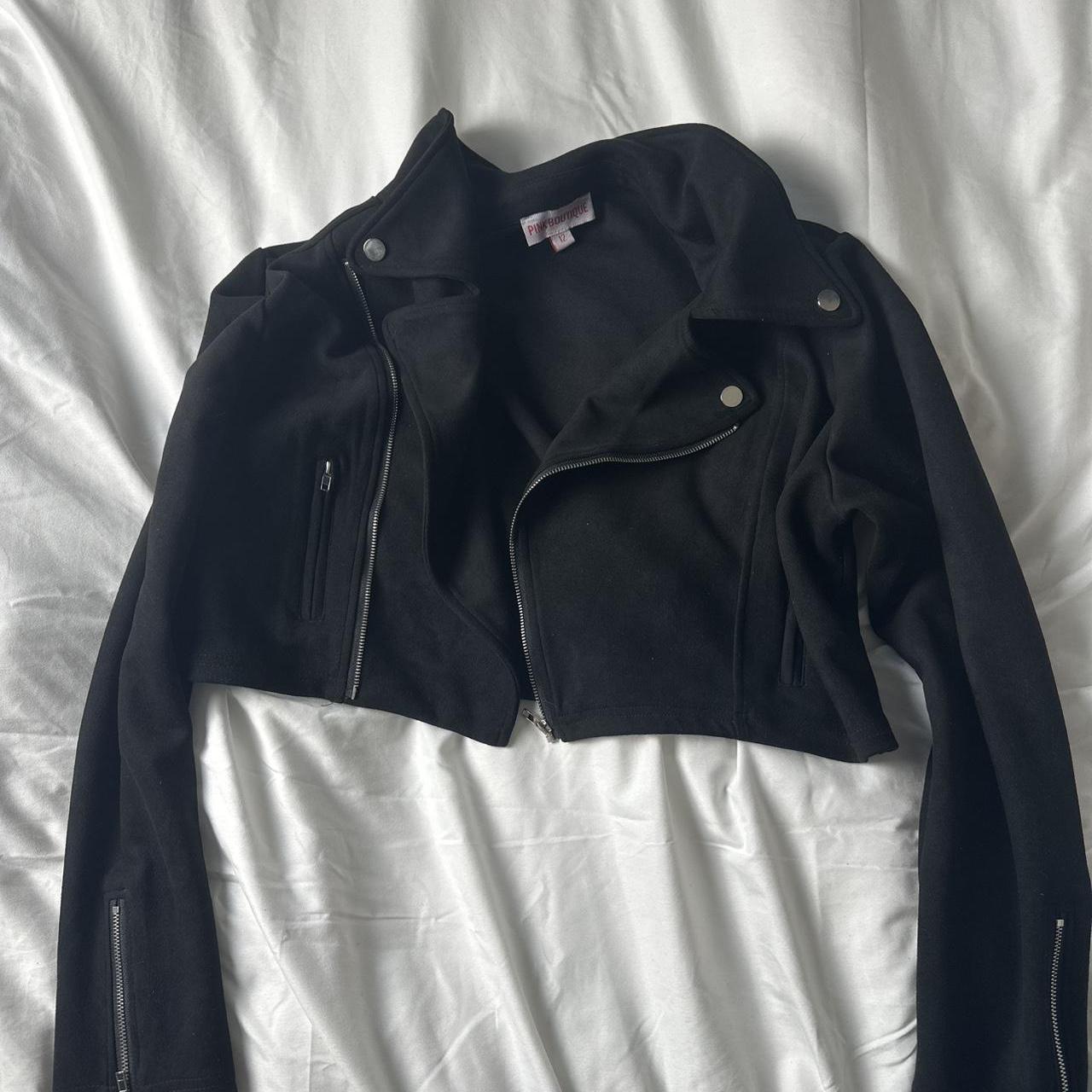 item listed by emiruna