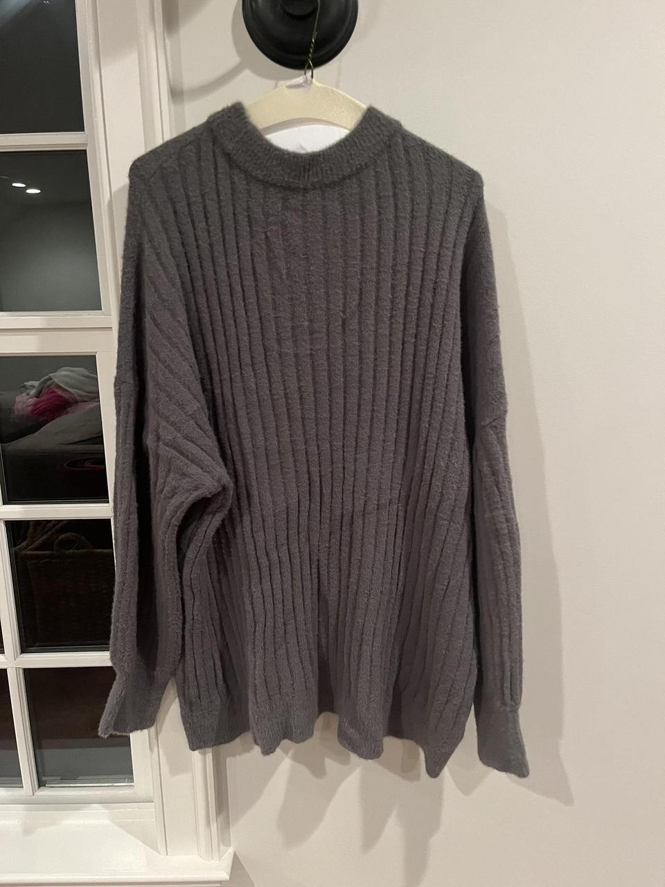 Aerie sweater! One of the SOFTEST sweaters I’ve ever... - Depop