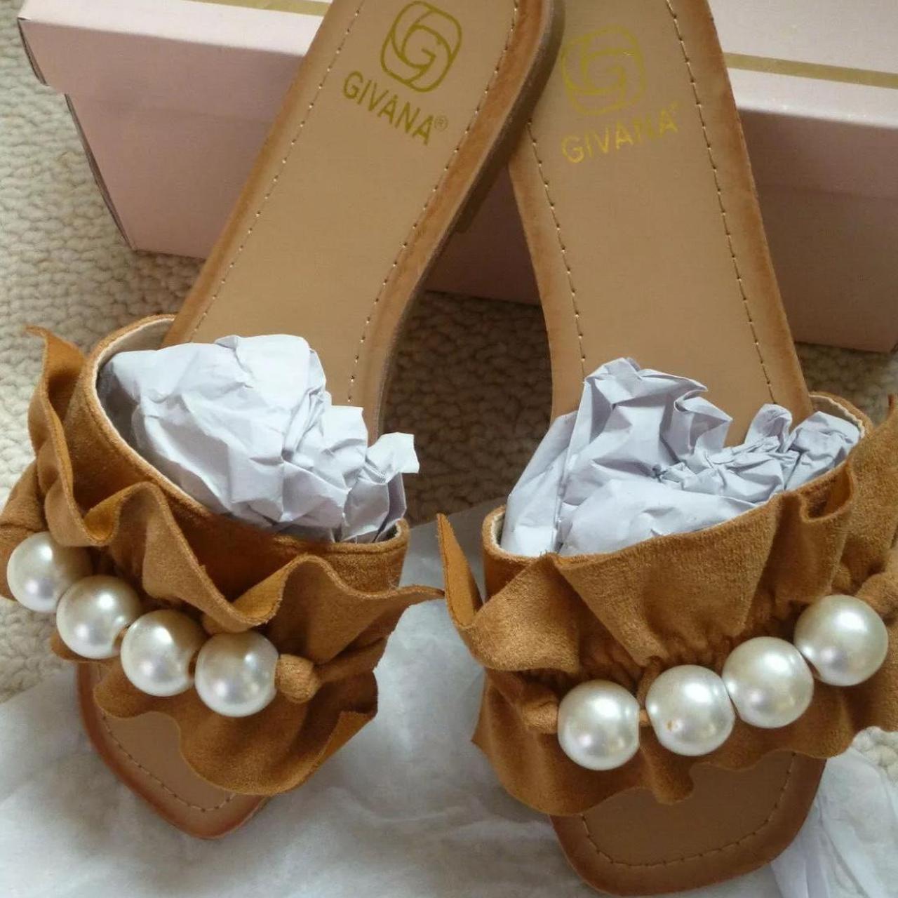 item listed by gyam_resale