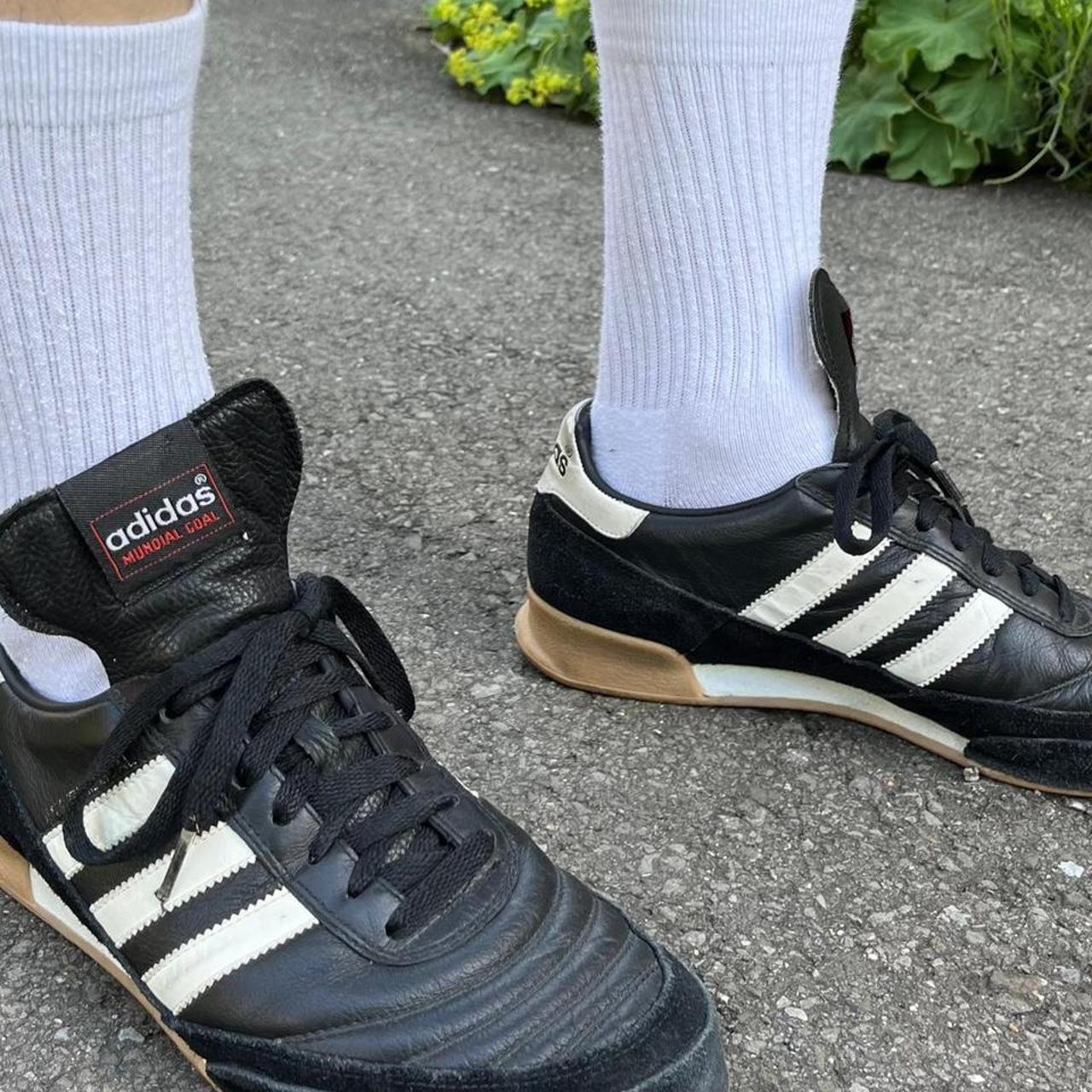 新品未使用　adidas Mundial Goal 27cm adidas Mundial Goal IN - Footwear White/Core Black/Gold Metallic