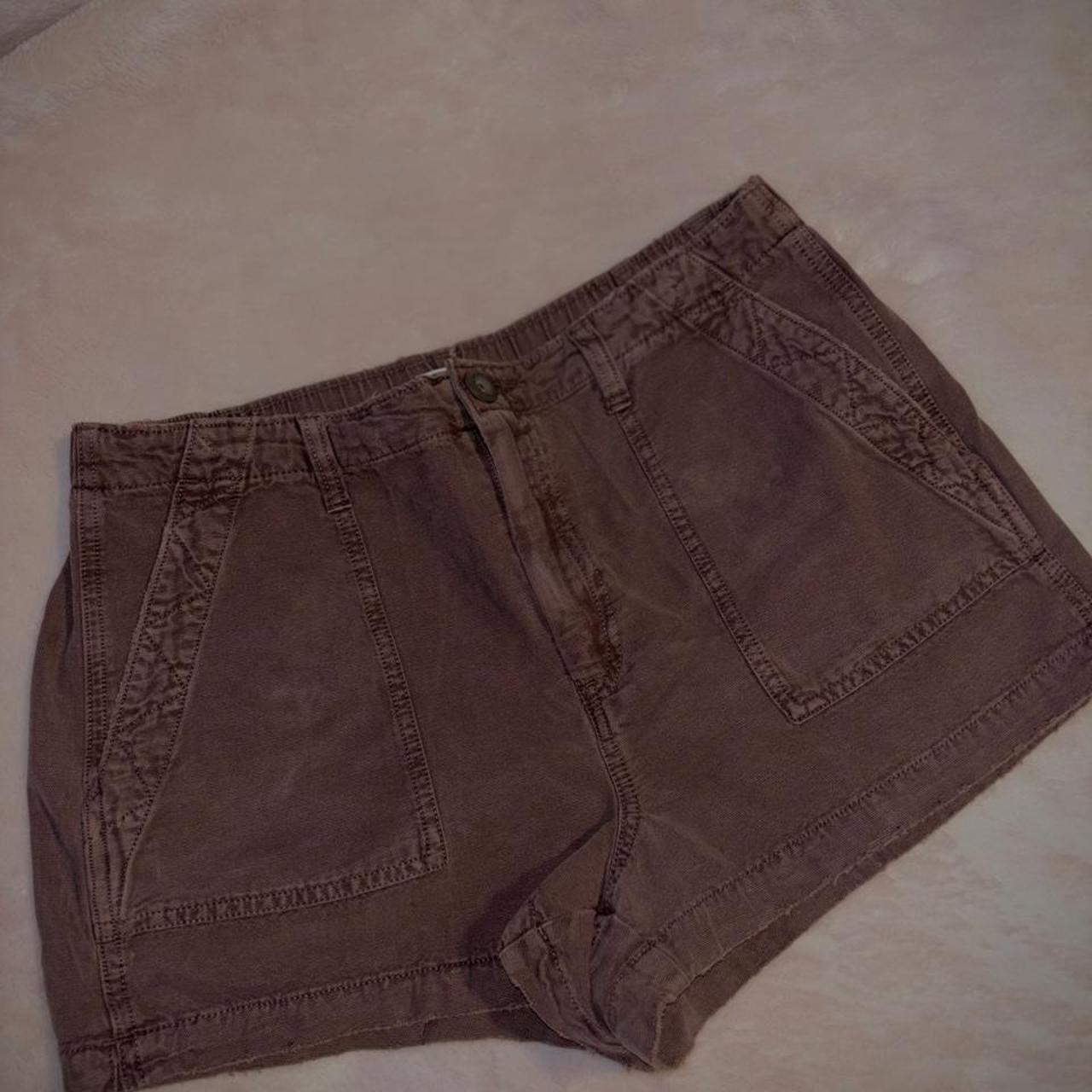 item listed by tomeka_