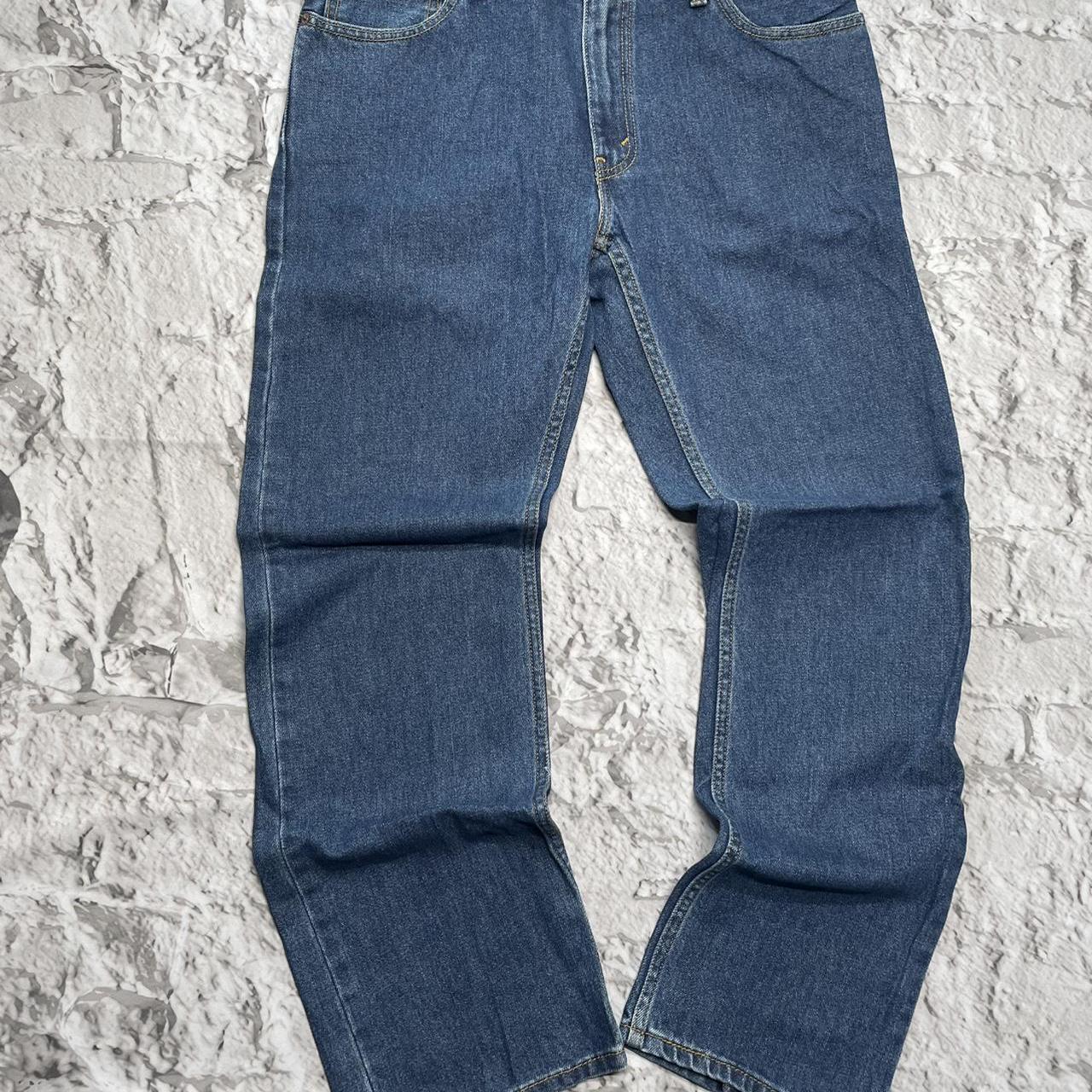 item listed by coopsellsclothes