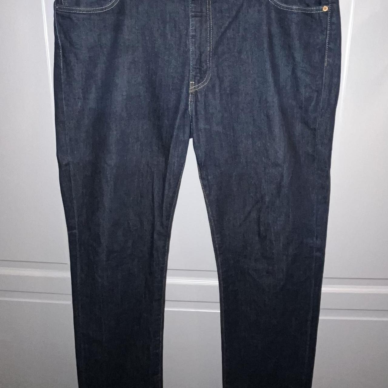 item listed by rhys_lewis