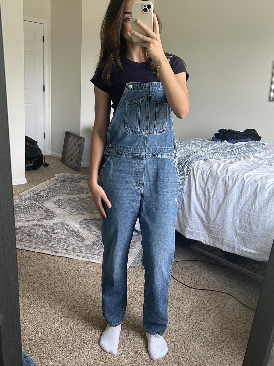 Old Navy Overalls No flaws Size S (can fit up to a M) - Depop