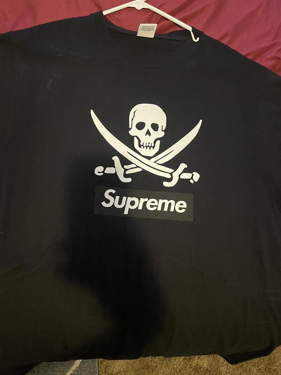 Supreme neighborhood tee vintage - Depop