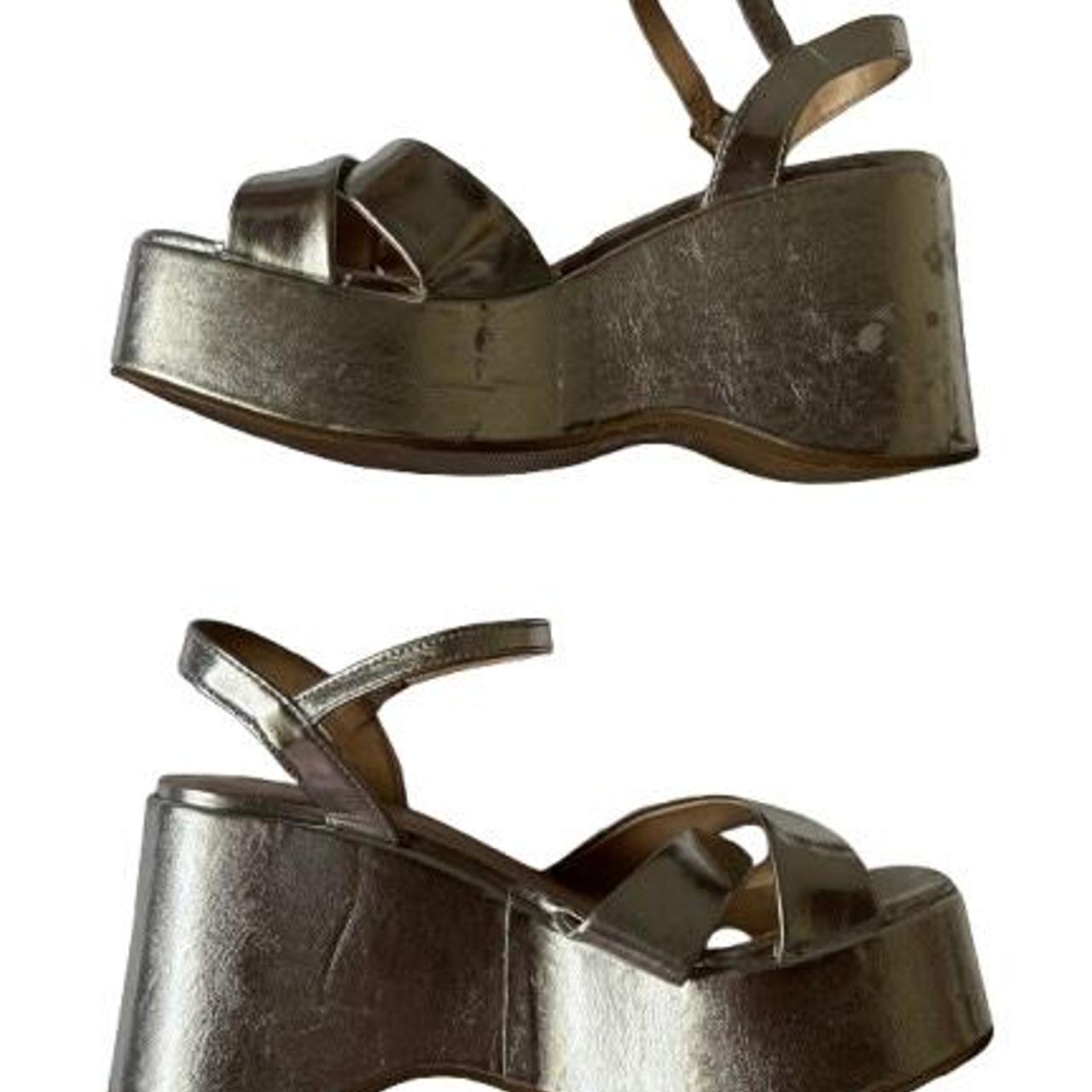 item listed by fernandocurated