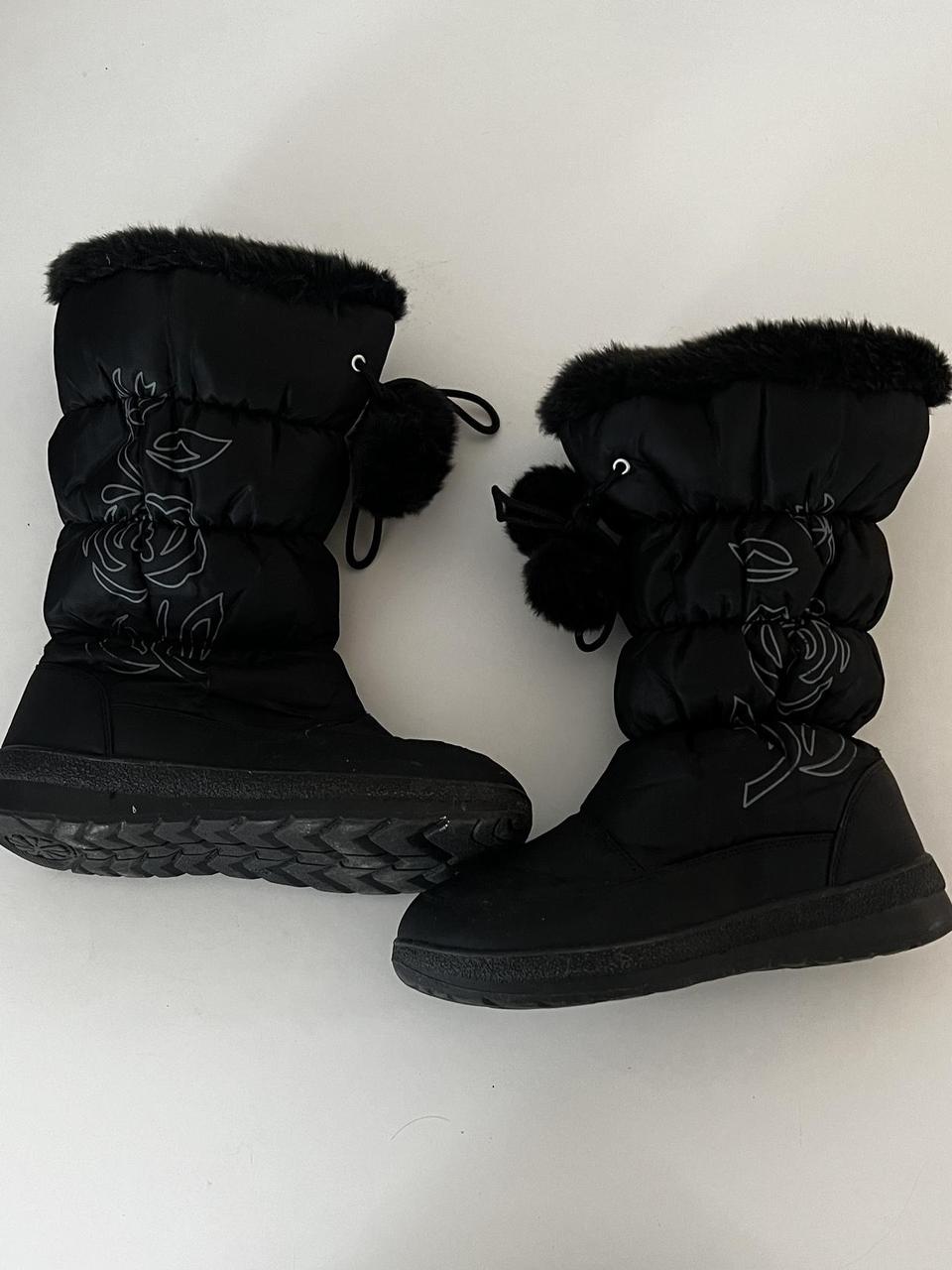 Y2K snow boots with faux fur and pom poms Size 39... - Depop