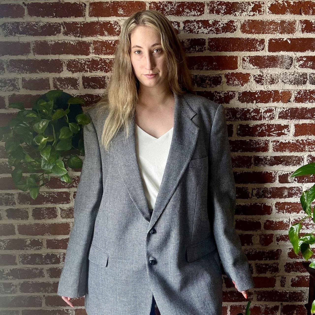 item listed by goinggreenthrifts