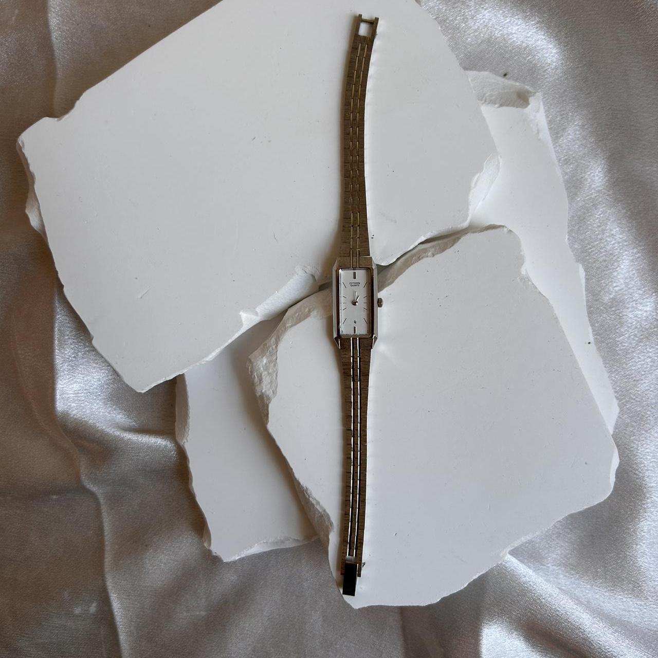 item listed by goldenhourtreasure